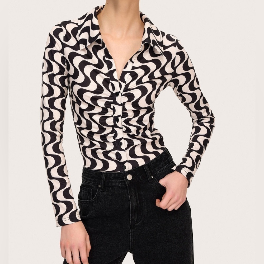 Cider Retro Print Button Down Shirt NEW